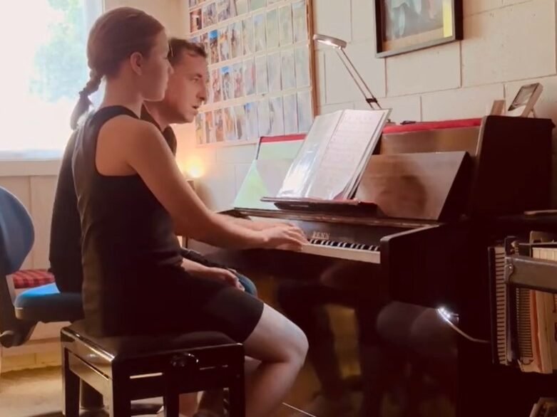 kids piano lessons auckland
